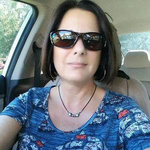 Meet your Posher, Pamela